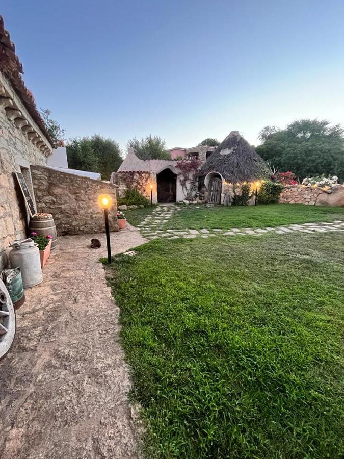 Cantina&Agriturismo Canu Villa Luogosanto Ngoại thất bức ảnh
